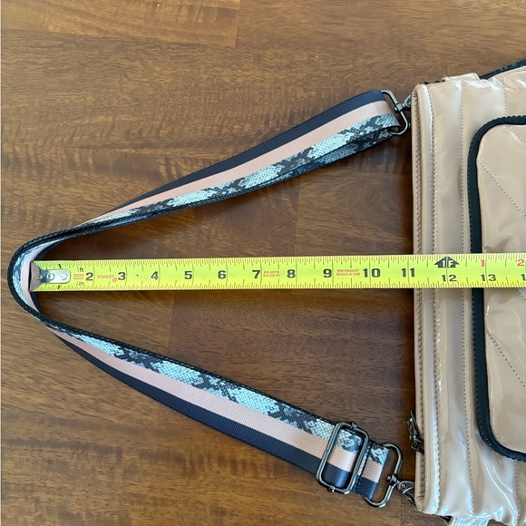 NWT Think Royln Quilted Women's Bag With Pouch - Picture 12 of 15